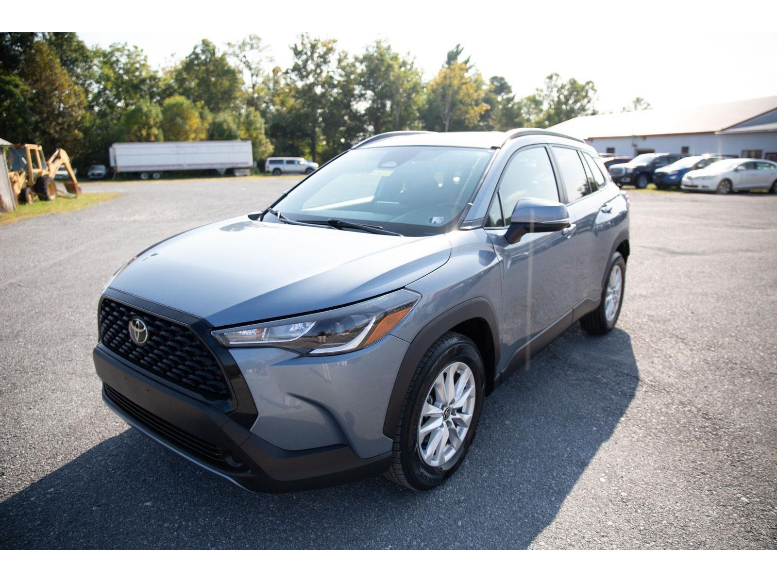 2024 Toyota Corolla Cross LE photo 7