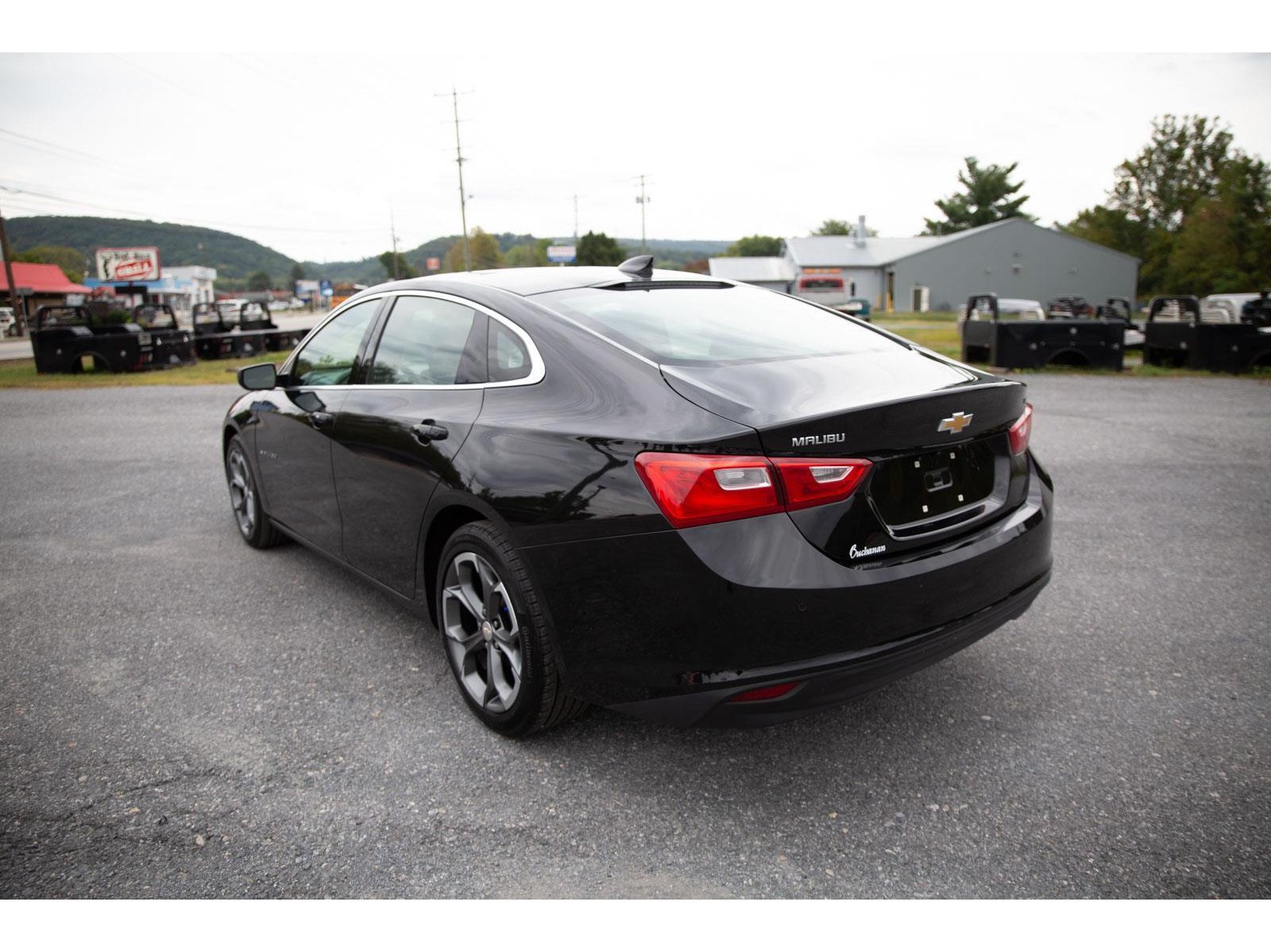 2024 Chevrolet Malibu 1LT photo 5