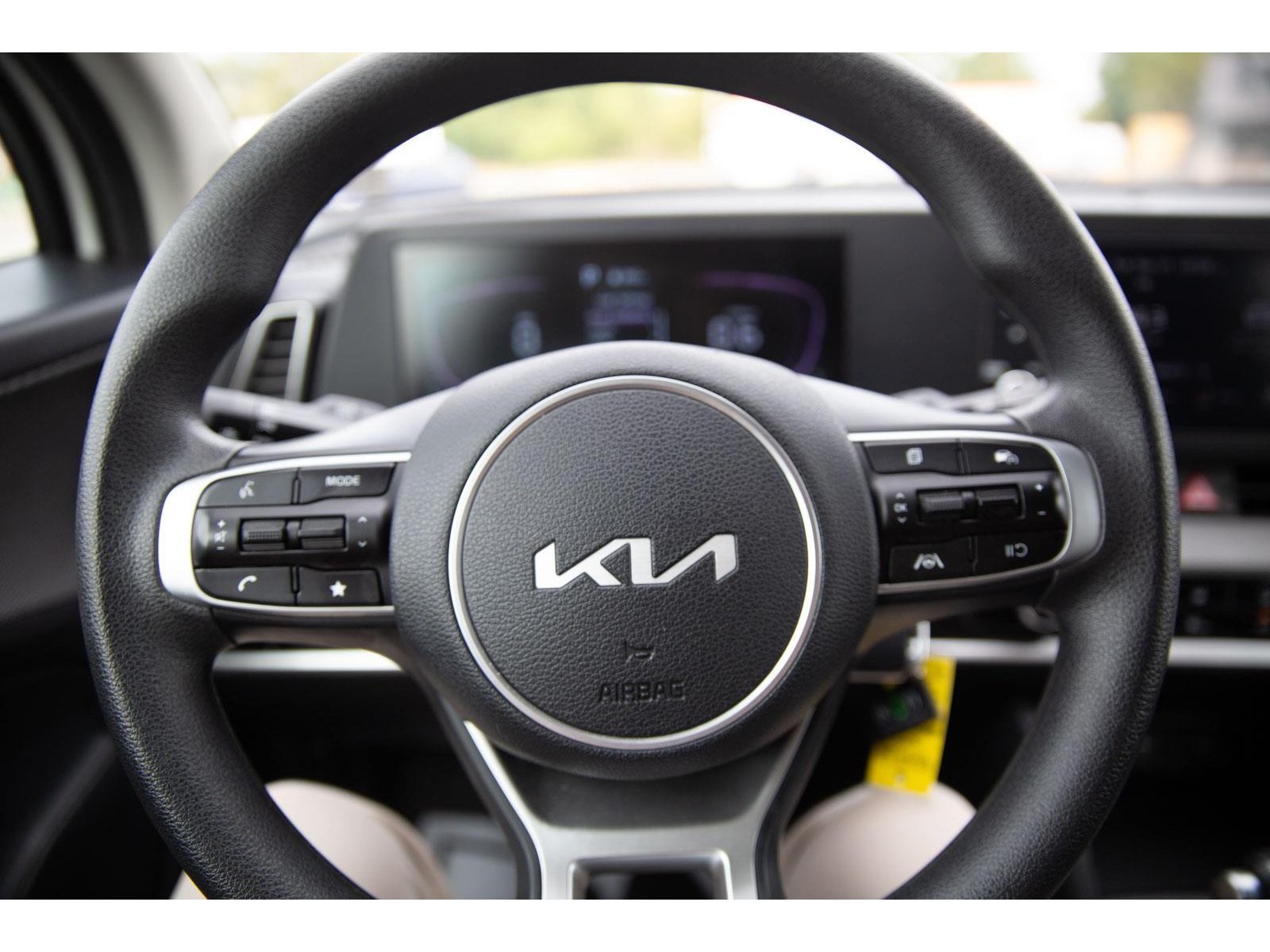 2024 Kia Sportage LX photo 10
