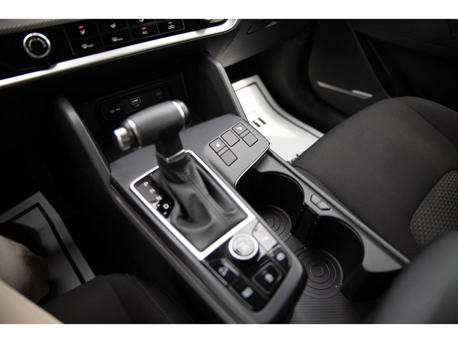 2024 Kia Sportage LX photo 15
