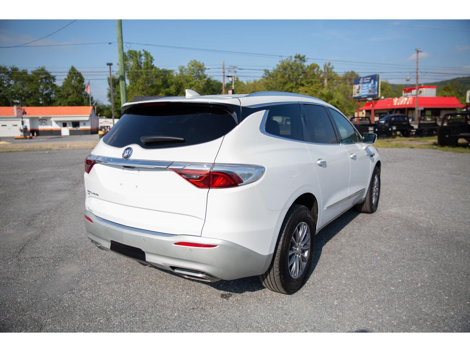 2024 Buick Enclave Premium photo 3