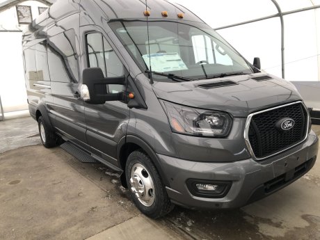 2026 Ford Transit Passenger Wagon XLT 