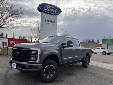 2024 Ford Super Duty F-350 SRW Lariat Tremor 