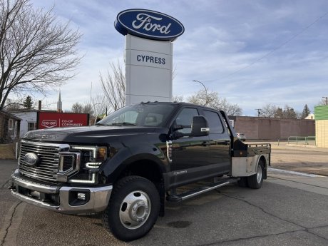 2020 Ford Super Duty F-350 DRW Lariat 6.7L V8 Flat Deck 