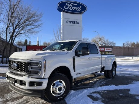 2025 Ford Super Duty F-350 DRW Platinum *BLOW OUT SALE* 