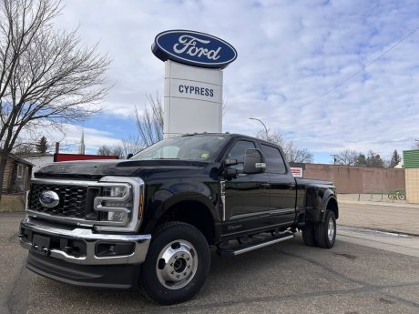 2026 Ford Super Duty F-350 DRW Lariat DRW - 6.7L V8 Power Stroke 