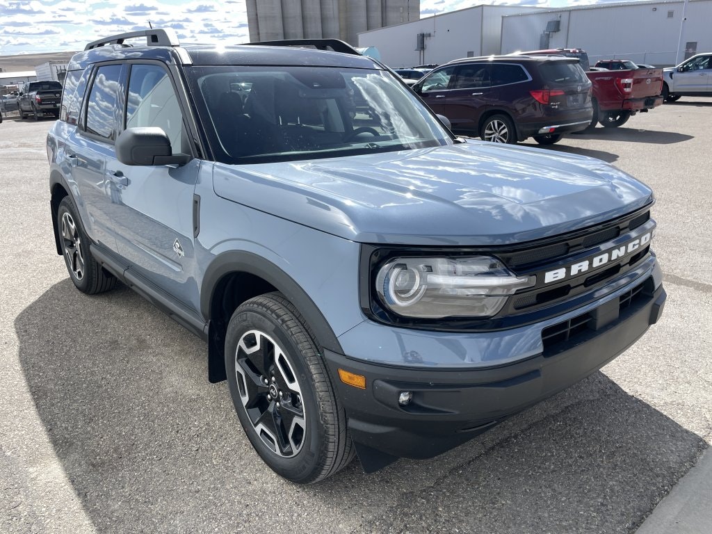 2024 Ford Bronco Sport OUTER BANKS 4X4 (4B106) Main Image