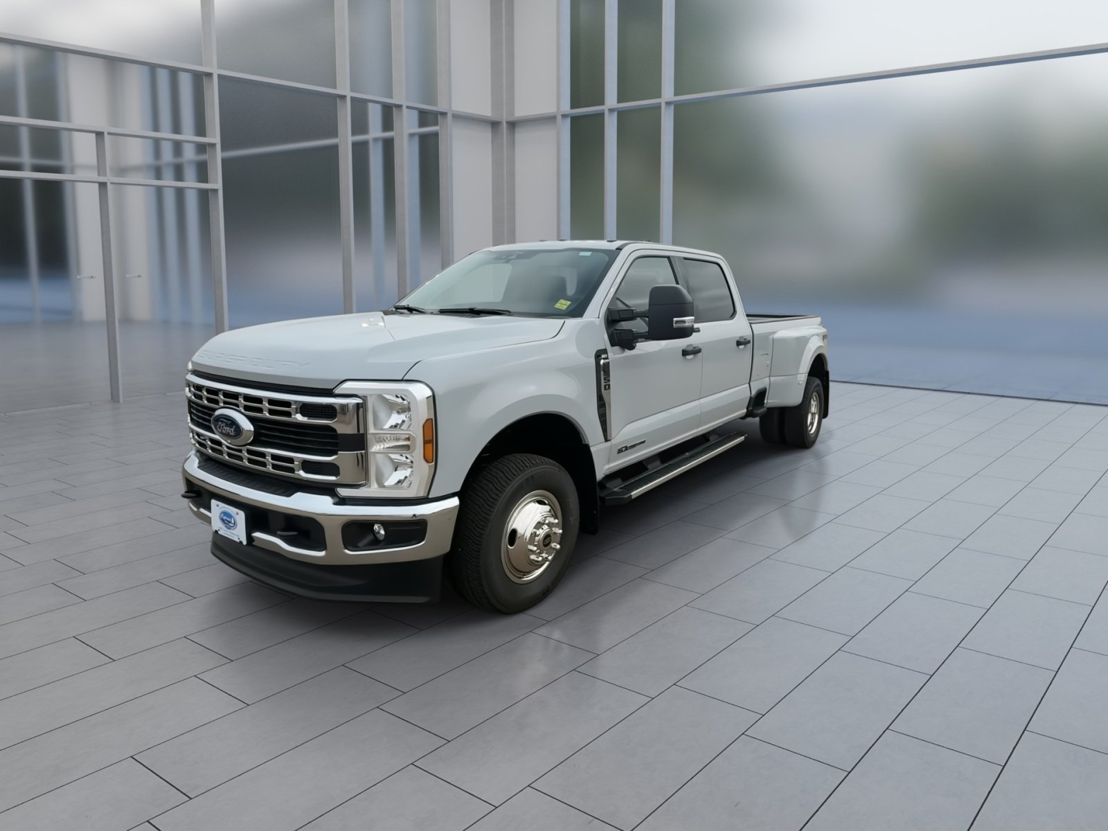 2026 Ford F-350 XLT photo 4