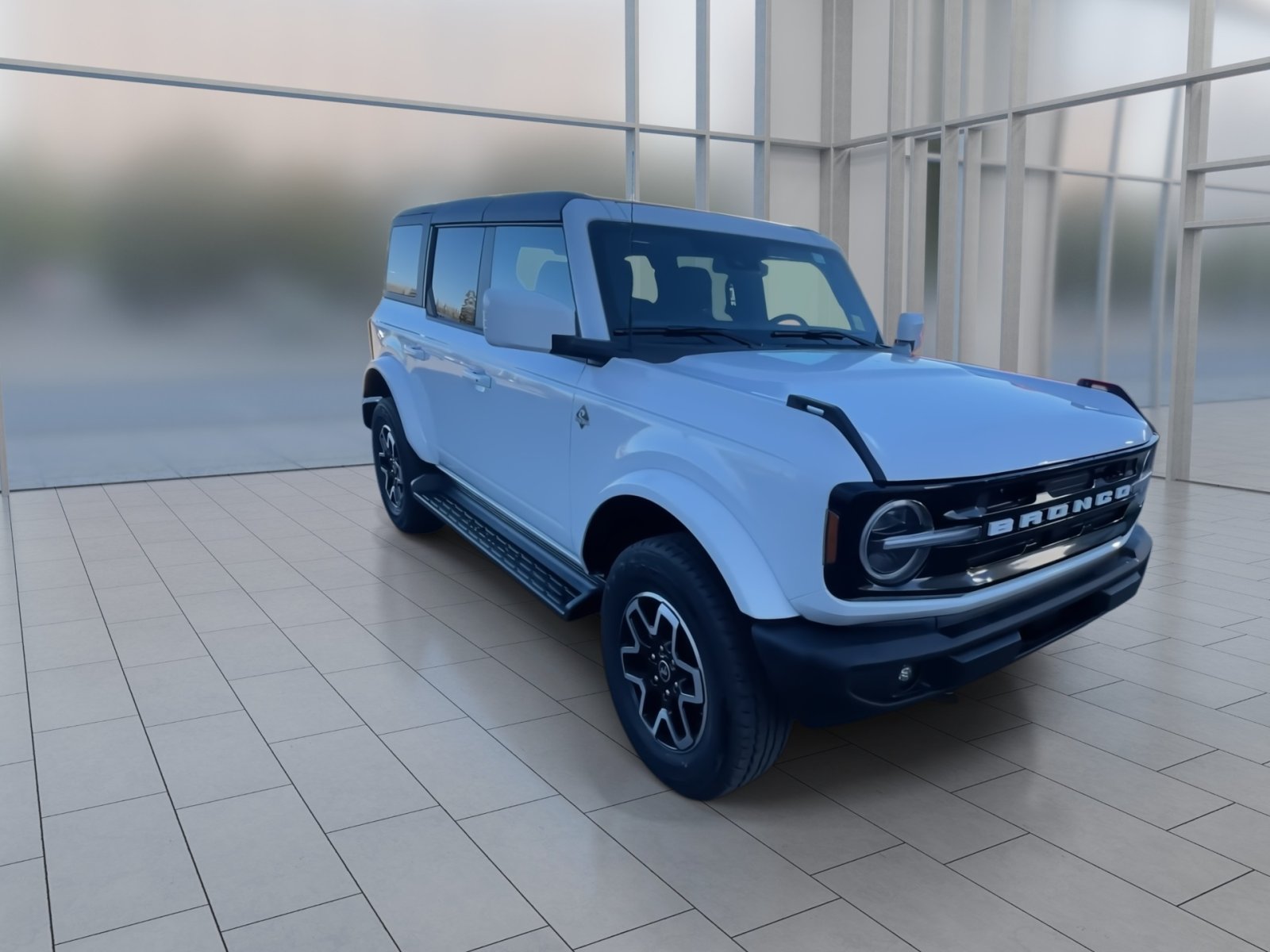 2025 Ford Bronco Outer Banks photo 2