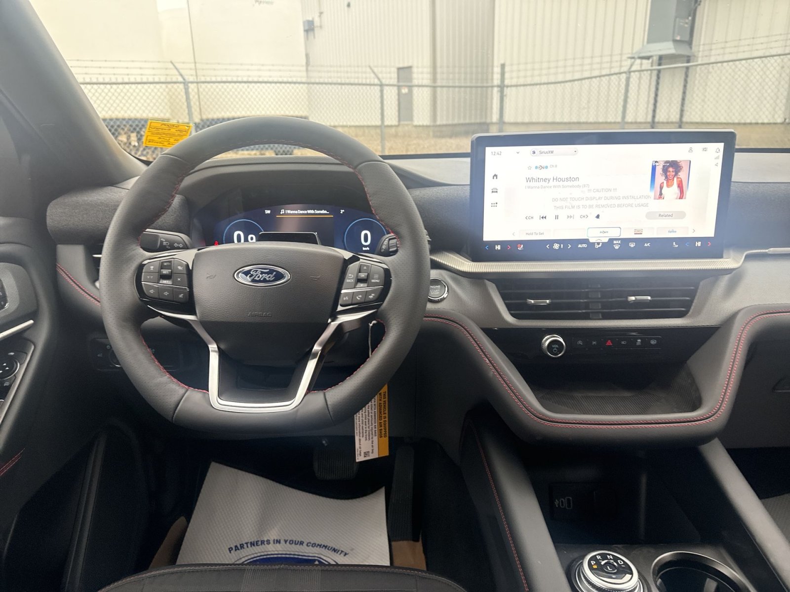 2026 Ford Explorer ST-Line photo 3