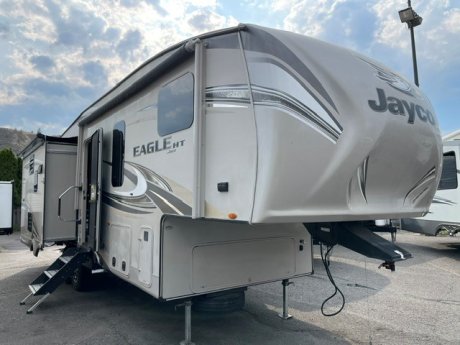 2017 Jayco Eagle 28.5RSTS  Fifth Wheel