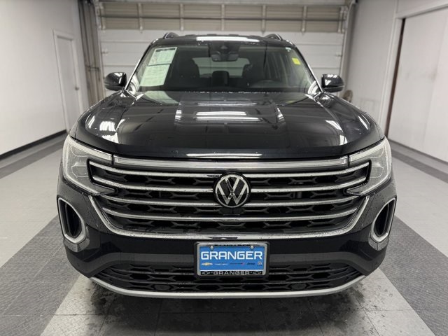 Used 2024 Volkswagen Atlas SE w/Tech with VIN 1V2WR2CA5RC500875 for sale in Orange, TX