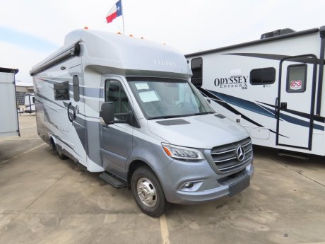 2025 Tiffin Motor Homes Wayfarer 25XRW  Class C Diesel