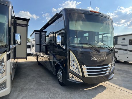 2022 Thor Motor Coach MIRAMAR 37.1  Class A Motorhome