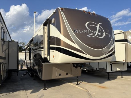2017 DRV LLC ELITE SUITES 44 MEMPHIS  Fifth Wheel