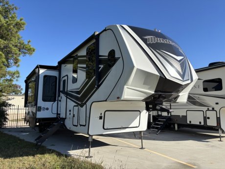 2023 Grand Design MOMENTUM 395MS  Toy Hauler (Fifth Wheel)