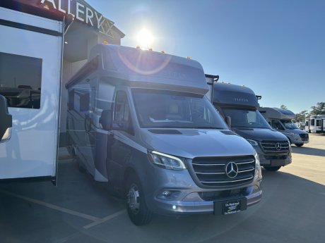 2026 Tiffin Motor Homes Wayfarer 25XLW  Class C Diesel