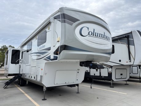 2023 Palomino Columbus 379MB  Fifth Wheel
