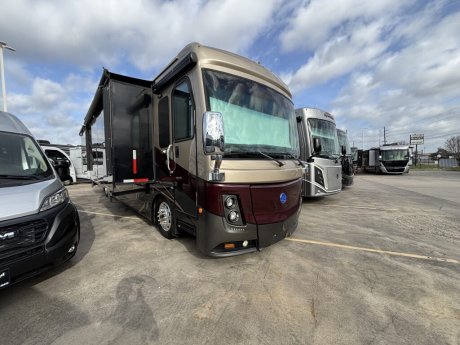 2018 Holiday Rambler Endeavor 40D  Class A Diesel