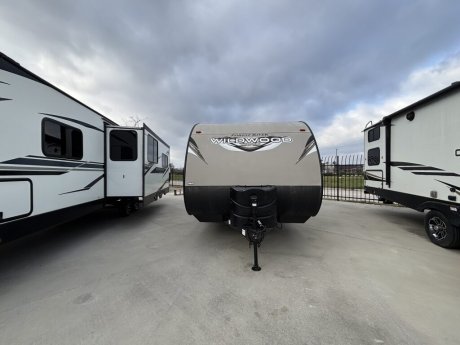 2018 Forest River Wildwood X-Lite 261BHXL  Travel Trailer