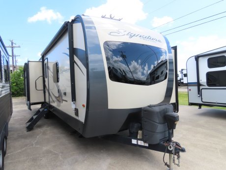 2020 Forest River Rockwood Signature 8328SB  Travel Trailer