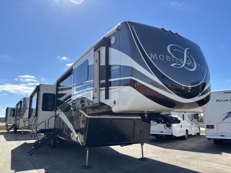 2018 DRV LLC ELITE SUITES 40KSSB4  Fifth Wheel