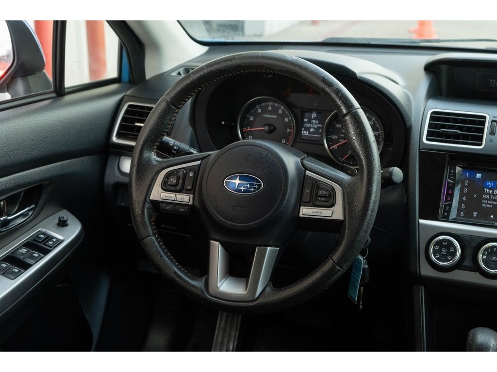 2016 Subaru Crosstrek 2.0i Premium photo 3