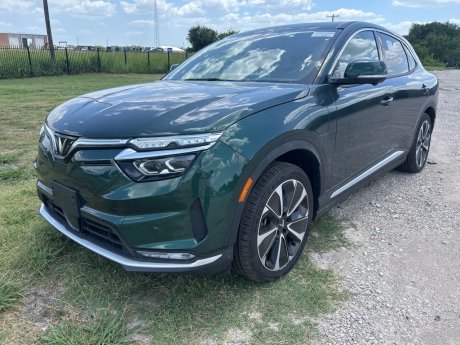 2024 VinFast VF 8 Plus 