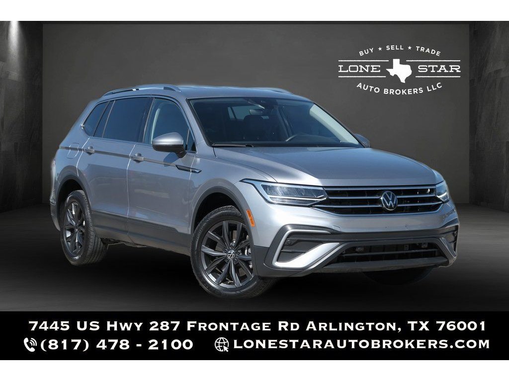 2024 Volkswagen Tiguan SE's photo