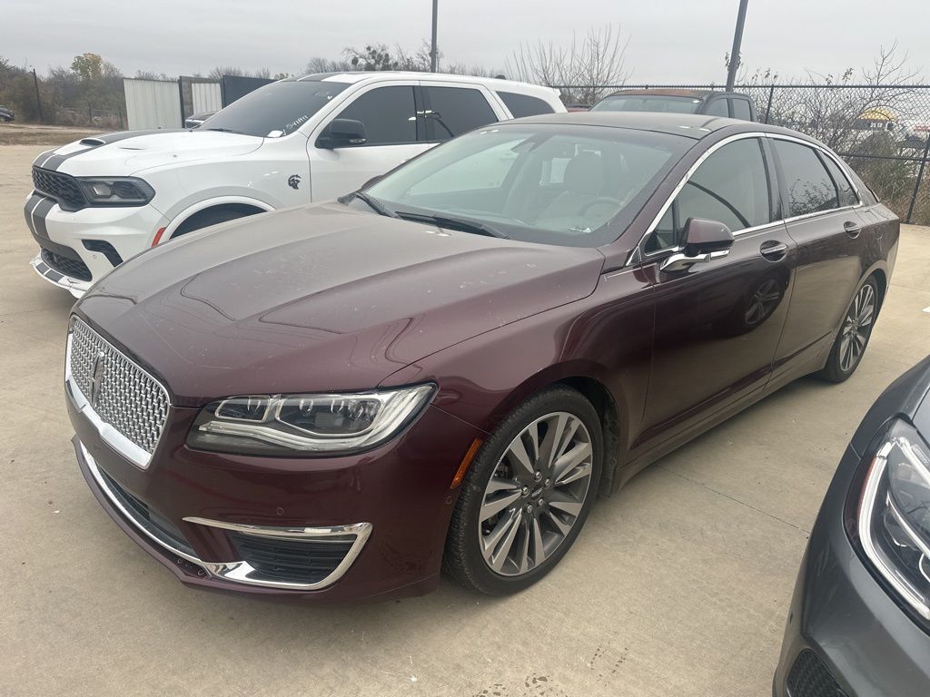 2017 Lincoln MKZ Reserve's photo