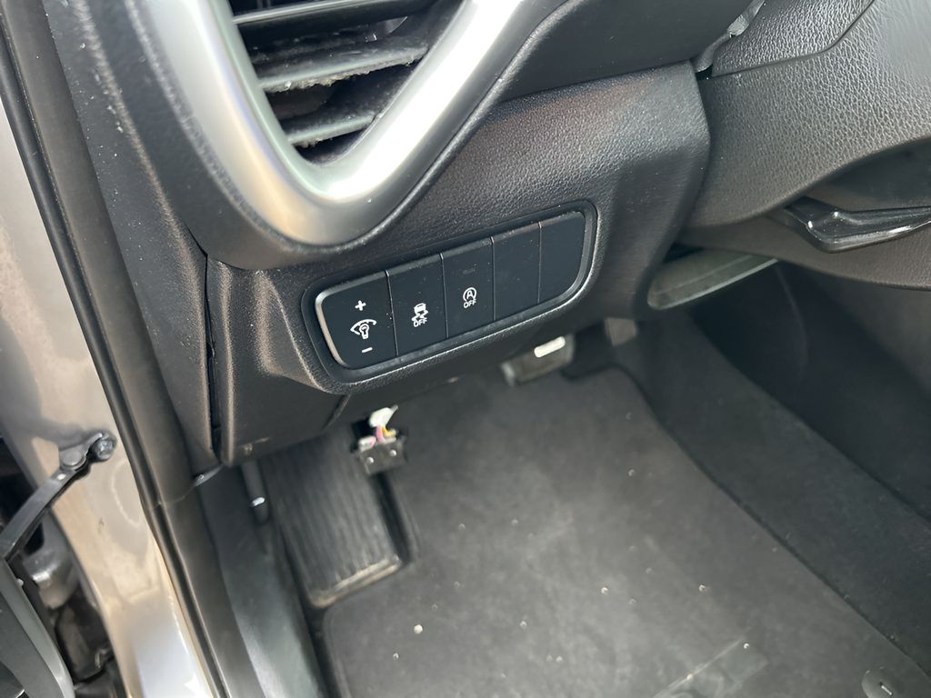 2024 Kia Soul LX - Photo 8