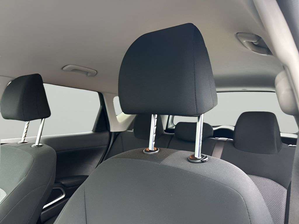 2024 Kia Soul LX - Photo 9