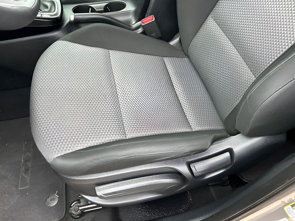 2024 Kia Soul LX - Photo 10