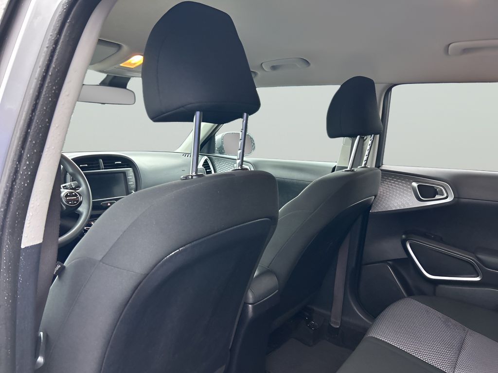 2024 Kia Soul LX - Photo 16