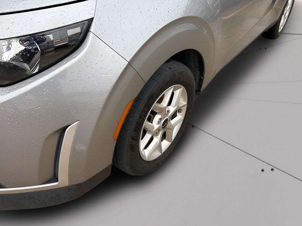 2024 Kia Soul LX - Photo 25