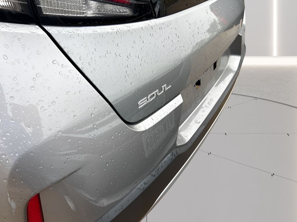 2024 Kia Soul LX - Photo 26