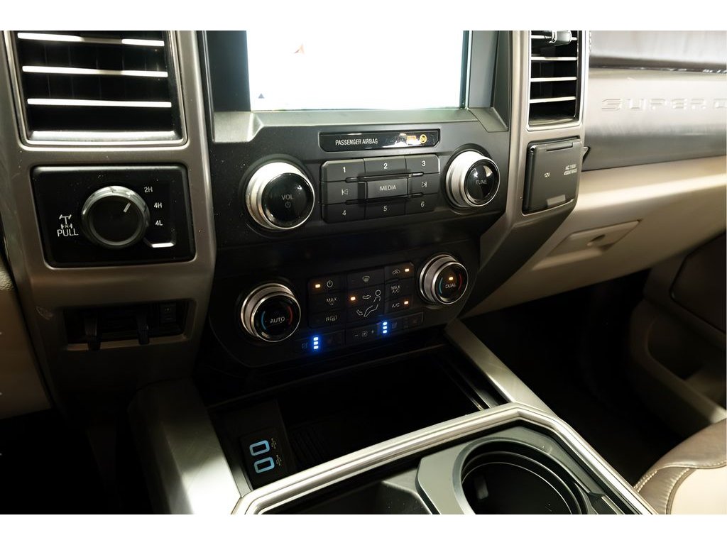 2019 Ford F-350 Super Duty Limited - Photo 18