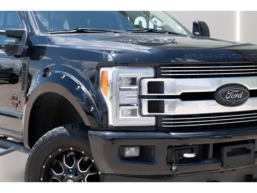 2019 Ford F-350 Super Duty Limited - Photo 35