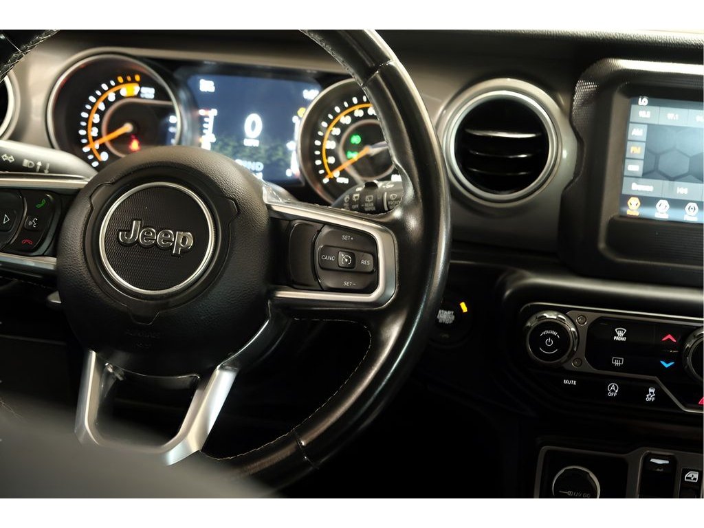 2020 Jeep Wrangler Unlimited Sahara - Photo 11