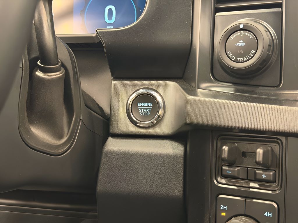 2025 Ford F-250 Super Duty Platinum - Photo 8