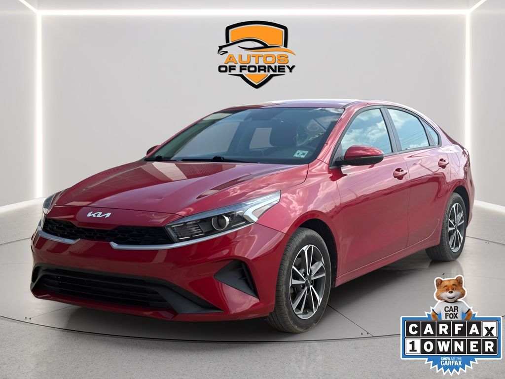 2023 Kia Forte LXS AT's photo