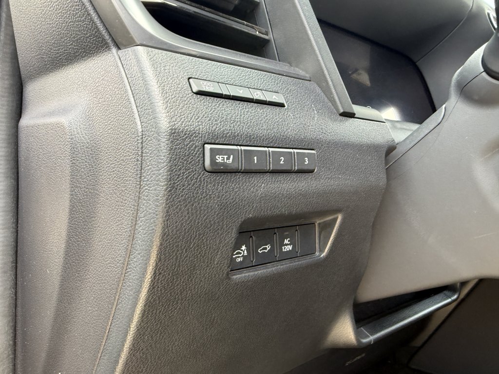 2024 Lexus GX Luxury - Photo 10