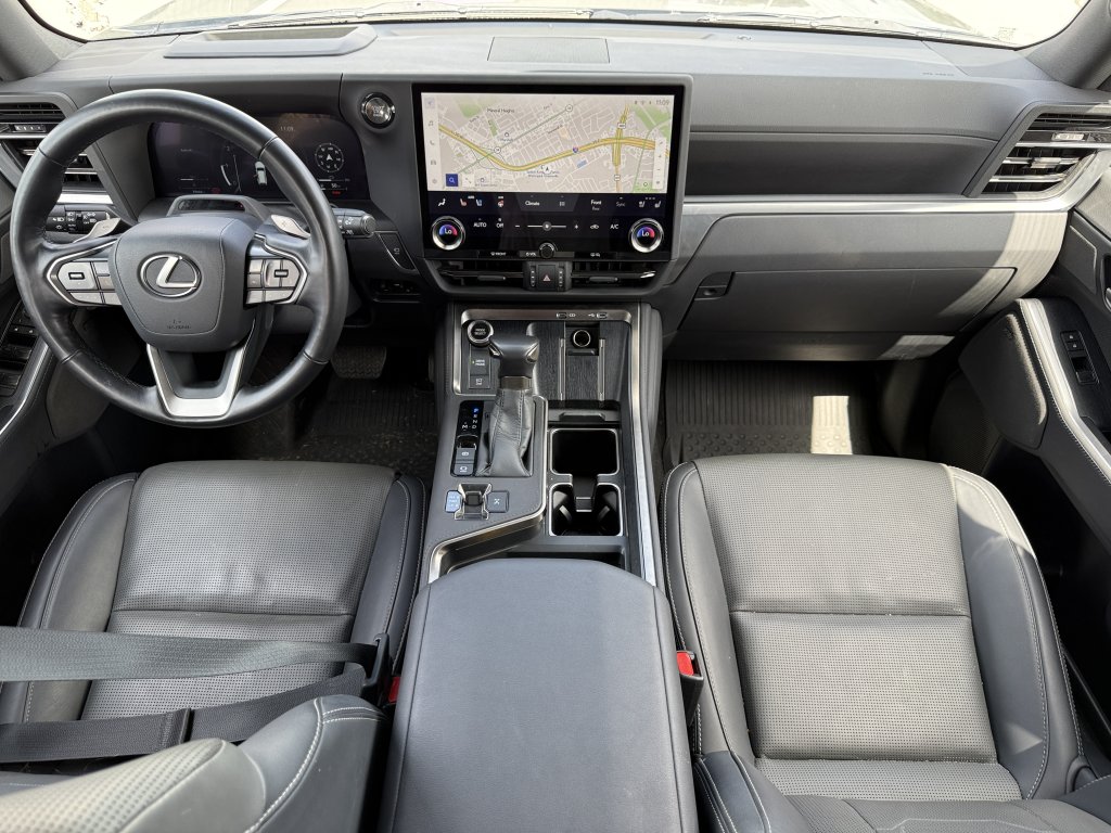 2024 Lexus GX Luxury - Photo 26