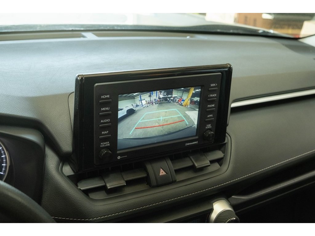 2021 Toyota RAV4 Hybrid LE photo 10