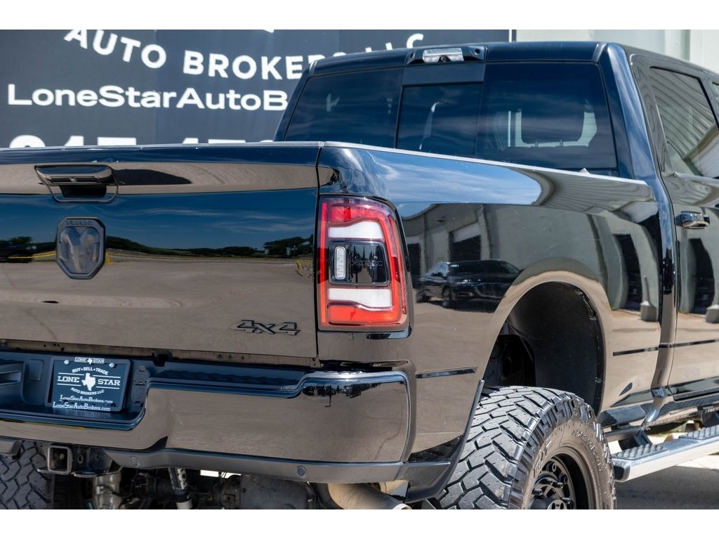 2024 Ram 3500 Laramie photo 14