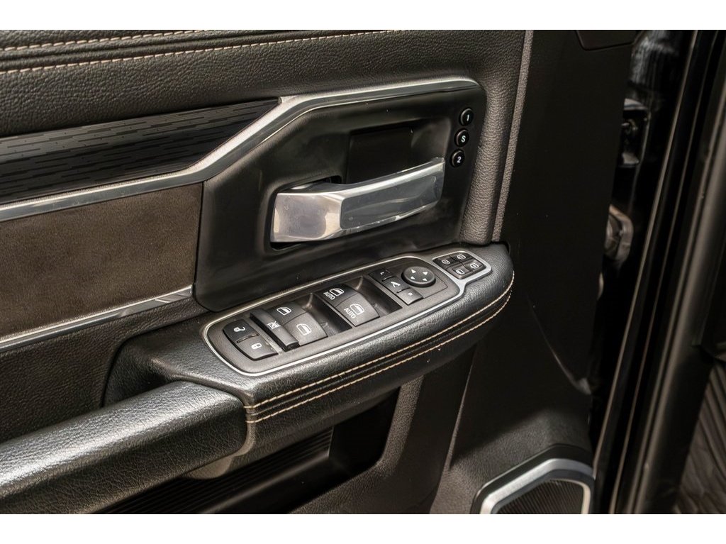 2024 Ram 3500 Laramie photo 20