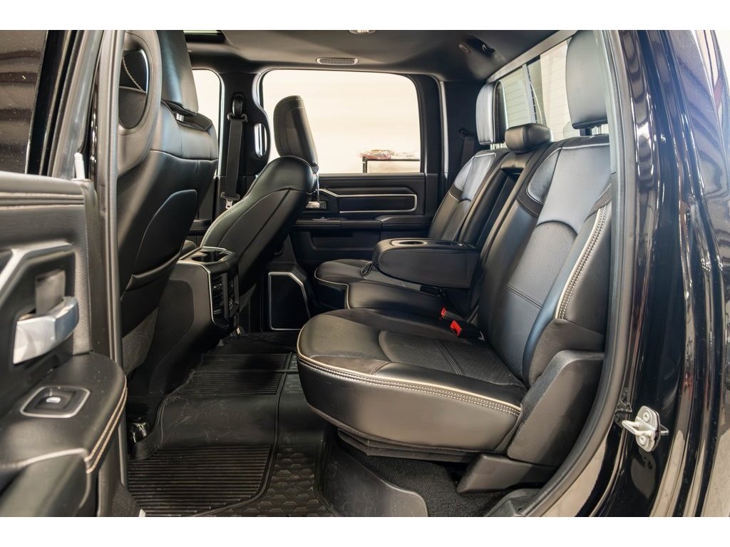 2024 Ram 3500 Laramie photo 24
