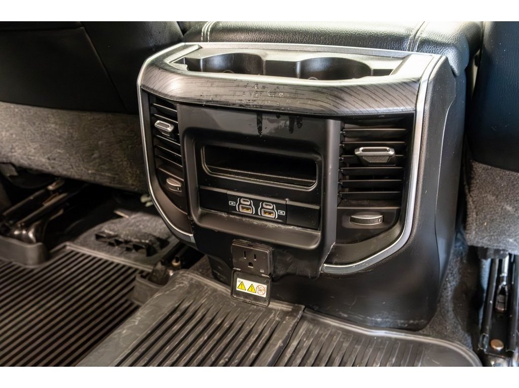 2024 Ram 3500 Laramie photo 27