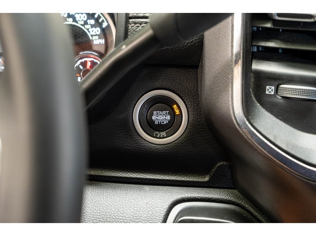 2024 Ram 3500 Laramie photo 37