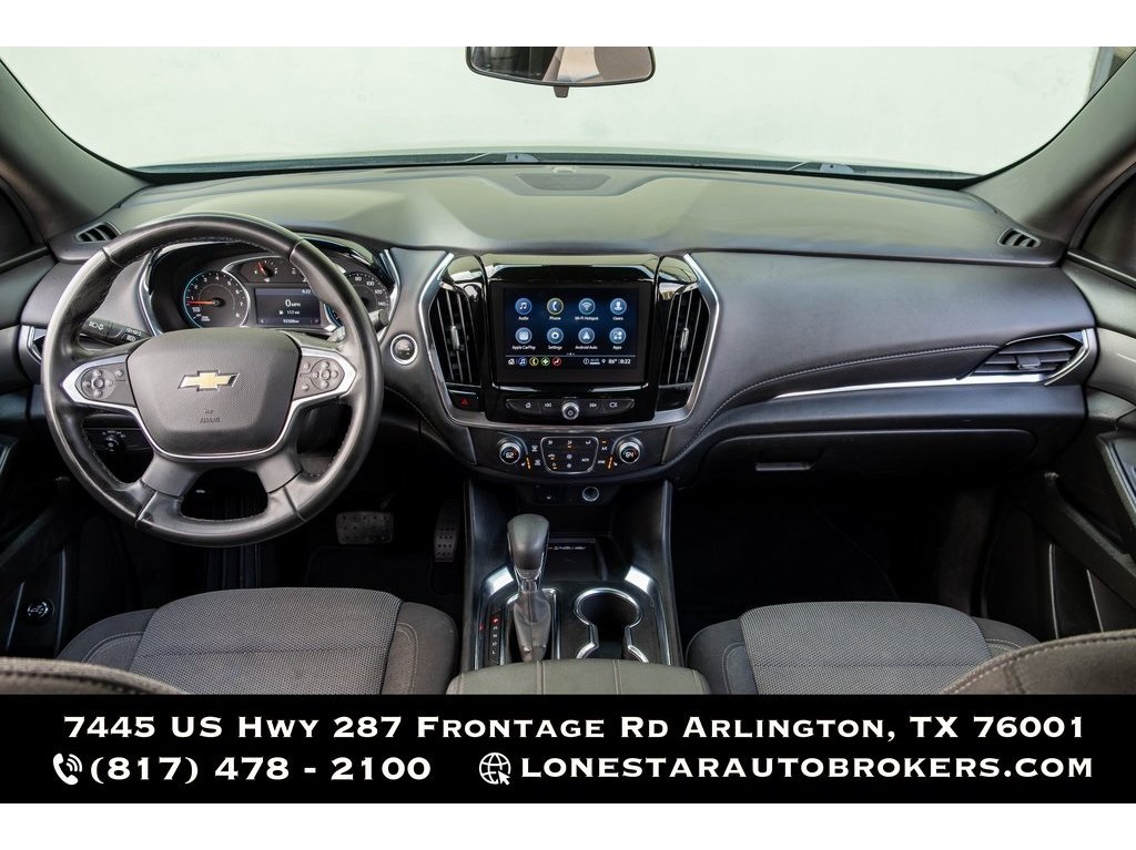 2023 Chevrolet Traverse photo 2